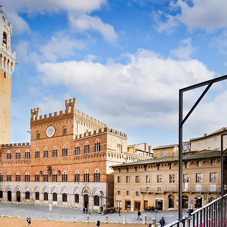 Apartment The Balcony - Affaccio Su Piazza Del Campo Siena