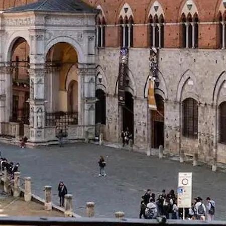The Balcony - Affaccio Su Piazza Del Campo * Siena