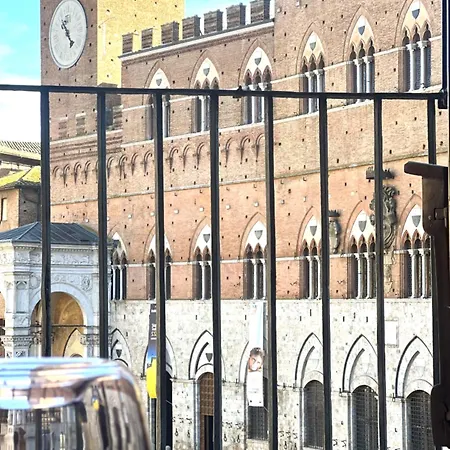 The Balcony - Affaccio Su Piazza Del Campo * Siena