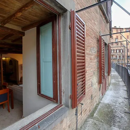 The Balcony - Affaccio Su Piazza Del Campo Apartment Siena